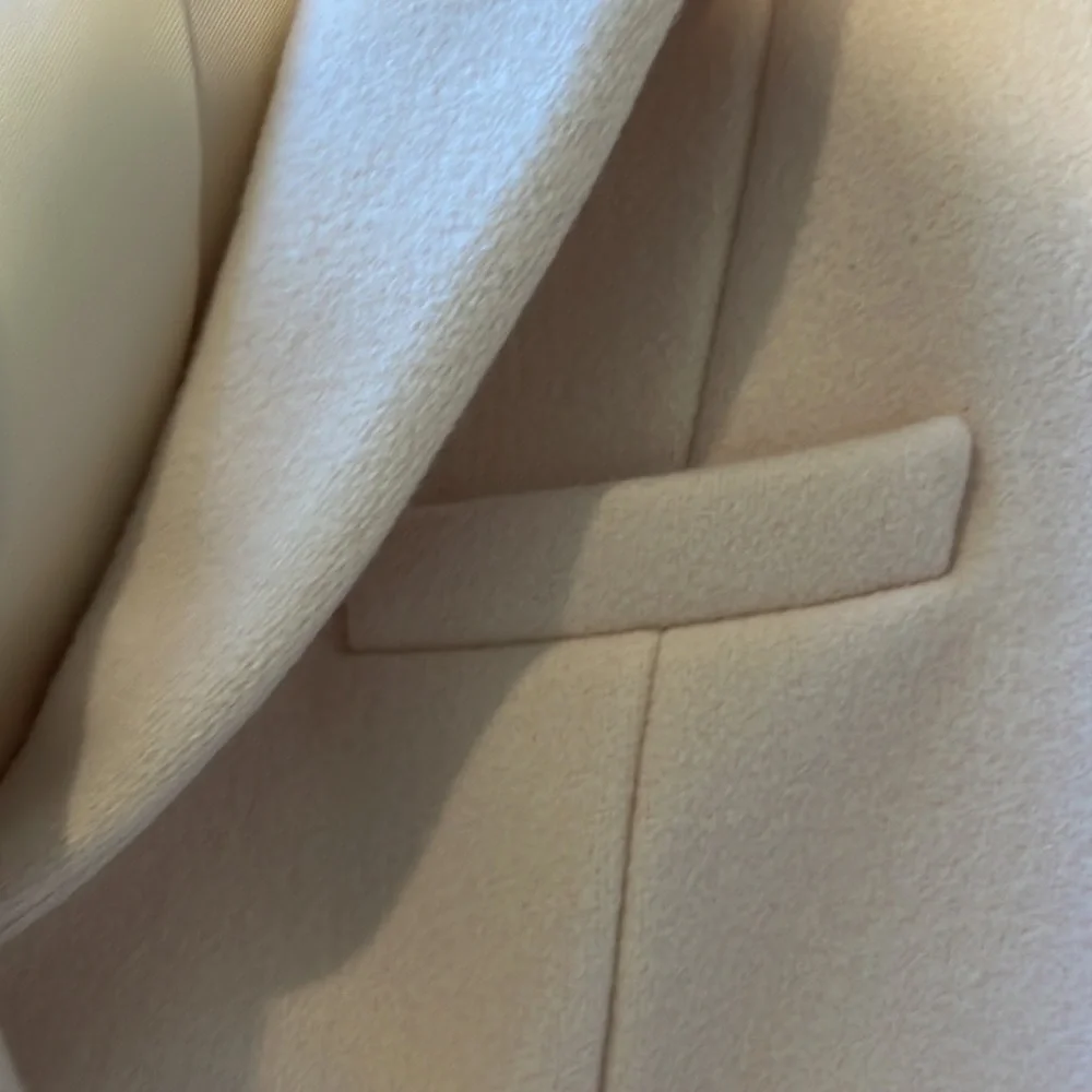 Perfect condition pink givenchy jacket - Picture 10 of 10